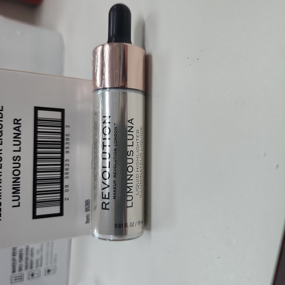 Revolution  liquid highlighter illuminateur liquide